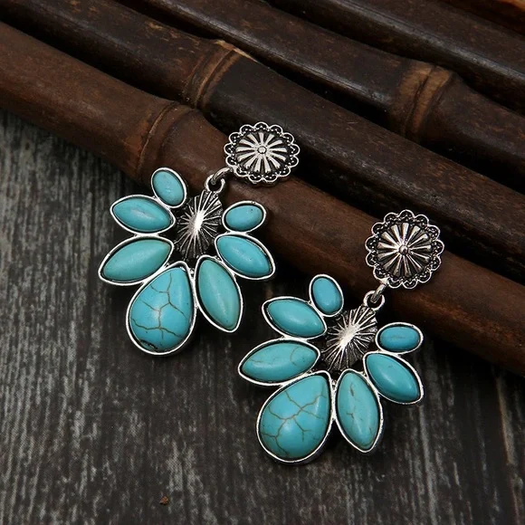 Turquoise Flower Earrings - Picture 5 of 8